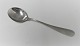Michelsen. Ida. 
Sugar spoon. 
Design: Ole 
Hagen. Sterling 
(925). Length 
14.1 cm.