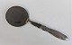 Georg Jensen. 
Silver cutlery 
(925). Cactus. 
Cake server 
with steel. 
Length 20,2 cm.