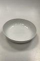Royal 
Copenhagen 
Juliane Marie, 
hvid Rund Skål
Måler 23cm x 
6,5cm (9.06 
inch x 2.56 
inch )