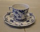 3 sæt på lager 
2. sort
Kongelig Dansk 
Porcelæn 
Musselmalet 
Helblonde 
1037-1 Kaffekop 
 og ...