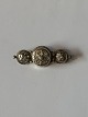 Brooch in SilverStamped 925Length 46.76 cm approxNice and well maintained condition