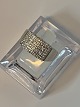 Ladies' ring 
with diamonds 
14 carat white 
gold
Stamped OS 585
Size 59
Checked by ...