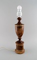 Italian design. Large "Volterra" alabaster table lamp. Classic style. 1970/80s.Measures: 41.5 ...