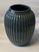 Kahler Vase 
anthracite Gray
Hammershøi 
Vase
Height 21.5 cm 
approx
Nice and well 
maintained ...