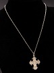Silver Dagmar 
cross 2.8 x 2.1 
cm. and chain 
37 cm. Item No. 
513193