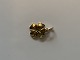 Four-leaf 
clover in 14 
carat gold
Stamped 585
Measures 14.87 
mm approx
Thickness 1.14 
mm
The ...