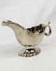 Gravy pot in 
silver stain 
with a 
beautiful pearl 
edge from 
around the 
1930s.
H:12 W:20 
D:9.5
