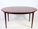 Oval dining 
table in 
rosewood, 
designed by 
Arne Vodder 
from around the 
1960s.
H:73 W:150/250 
...