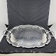 Length 60 cm.
Width 40 cm.
It is stamped 
"Silverplate 
Made in 
England".
Beautifully 
...