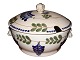 Aluminia 
Wisteria, large 
soup tureen.
&#8232;This 
product is only 
at our storage. 
It can be ...