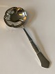 Serving 
spoon#Louise 
Silver spot
Length 23.5 cm 
approx
Polished and 
bagged