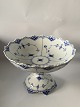 Royal Copenhagen Blue Fluted Half Lace Essay Large #
Deck No. 1/#634
SOLD