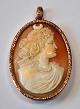 Came with 
Diana, framed 
with copper 
pendant, 19th 
century Italy. 
H: 4.2 cm.
Perfect 
condition!