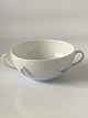 Bing & Grøndahl 
Foliage
Boullion Cup 
Deck no #247
Nice and well 
maintained 
condition