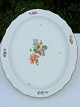 Royal 
Copenhagen 
Saxon Flower, 
hand painted, 
Royal 
Copenhagen 
Leight Saxon 
Flower.  Oval 
serving ...