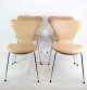 A set of 4 
Seven chairs, 
model 3107, 
designed by 
Arne Jacobsen 
and 
manufactured by 
Fritz Hansen. 
...