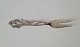 Cold cut fork in silver Stamped 830s Length 12 cm.