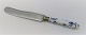 Royal 
Copenhagen. 
Blue fluted, 
plain. Dinner 
knife. Remains 
of gold on 
shaft. Length 
23.7 cm.
