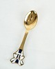 Christmas 
spoons and 
Christmas forks 
in gold-plated 
sterling silver 
from Anton 
Michelsen are 
...