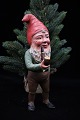 Old terracotta gnome with pipe from around 1920 with a really nice patina. Height: 26cm.
