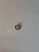 Pendant with 
the letter M
Stamped 925 p
Height 11.98 
mm approx
Nice and well 
maintained 
condition