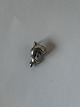 Dolphin Pendant
Stamped 925 p
Height 10.78 
mm approx
Nice and well 
maintained 
condition