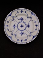 Royal Copenhagen blue fluted plate 1/572