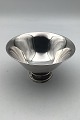 Danish Silver 
Bowl (1960) 
Measures H 6.5 
cm (2.55 inch) 
Diam 12 cm 
(4.72 inch) 
Weight 88 gr 
(3.1 oz)
