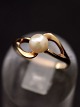 8 carat gold 
ring size 53 
with genuine 
pearl subject 
no. 523531