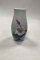 Bing and 
Grondahl art 
Nouveau Vase No 
8652 / 249. 
Measures 21 cm 
/ 8 17/64 in.