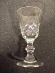 Eaton glass
 Snaps.
 Height: 8.7 
cm

