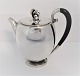 Aage Weimar. 
Silver pot 
(925). Height 
16 cm.