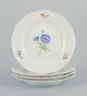 Meissen, a set of four dinner plates in porcelain.
Hand painted with floral motifs.