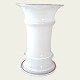 Holmegaard, MB 
vase, Opal 
white, 17.5 cm 
high, 10.5 cm 
in diameter, 
Design Michael 
Bang *Perfect 
...