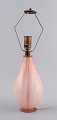 Barovier and 
Toso, Murano. 
Large table 
lamp in pink 
hand-blown art 
glass. Classic 
Italian ...