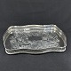 Height 3.5 cm.
Length 34 cm.
Width 24 cm.
Stamped Made 
in Sheffield 
England Silver 
plate on ...