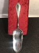 J&#65533;gerspris, 
Cohr Silver 
cake spoon in 
830 s Length 22 
cm