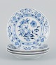 Meissen, 
Germany, four 
Blue Onion 
pattern plates.
Hand painted.
Approx. 1900.
Marked.
In ...