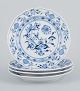 Meissen, 
Germany, four 
Blue Onion 
pattern plates.
Hand painted.
Approx. 1900.
Marked.
In ...