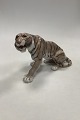 Bing og 
Grondahl 
Snarling Tiger 
Figurine No 
1712. Measures 
29 cm x 17.5 cm 
/ 11 27/64" x 6 
57/64"