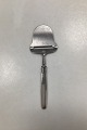 Hingelberg No. 
18 Sterling 
Silver Cheese 
Grater. 
Measures 22.3 
cm / 8.77 in.