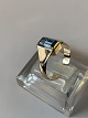 Ladies' ring 
with blue stone 
14 carat
Stamped 585
Size 58
Nice and 
well-maintained 
...
