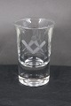 Frimurer glas 
eller Loge 
glas, 
snapseglas 
dekoreret med 
slebne 
symboler, på 
rund fod.
Passer + ...