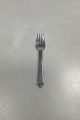 Georg Jensen 
Pyramid EPNS 
Silverplated 
Fish Fork
Measures 16cm 
/ 6.30 inch