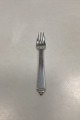 Georg Jensen 
Pyramid EPNS 
Silverplated 
Dinner Fork
Measures 
18,3cm / 7.20 
inch