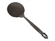 Georg Jensen 
Acorn sterling 
silver, serving 
spade with 
pattern.
Length 22.6 
cm.
Excellent ...