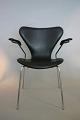 Armchair, 
no.3207
Fritz Hansen
New black 
leather
Good condition
Arne Jacobsen
1
