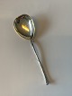 Serving spoon 
in Silver
Stamped : 3 
towers
Length 17.3 cm 
approx
Nice condition 
and packed in 
...