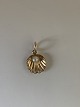 Clam shell with 
white pearl 
Charms/Pendants 
#14 carat Gold
Stamped 585
Goldsmith: ...