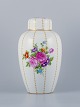 Rosenthal, Tyskland, stor porcelæns lågkrukke håndmalet med blomsterbuketter.
